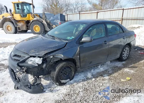 2012 Toyota Corolla Le z USA, uszkodzony, nr VIN 2T1BU4EE5CC841573